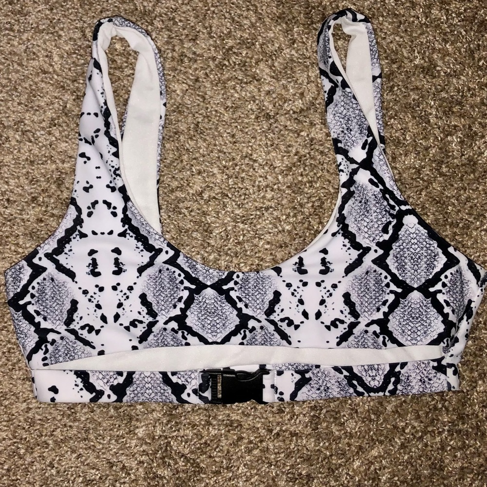Swimsuit top *NWOT